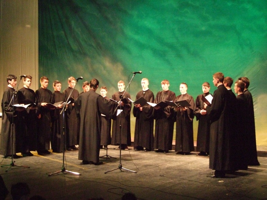 În drum spre Betleem - Spectacol susţinut de elevii Seminarului Teologic "Sf.Gheorghe" Botoşani