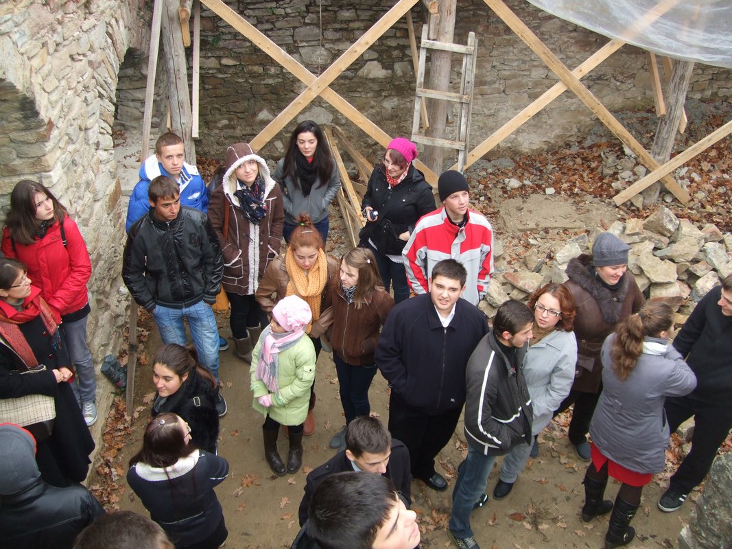 Spiritualitatea ortodoxă şi tradiţiile populare româneşti