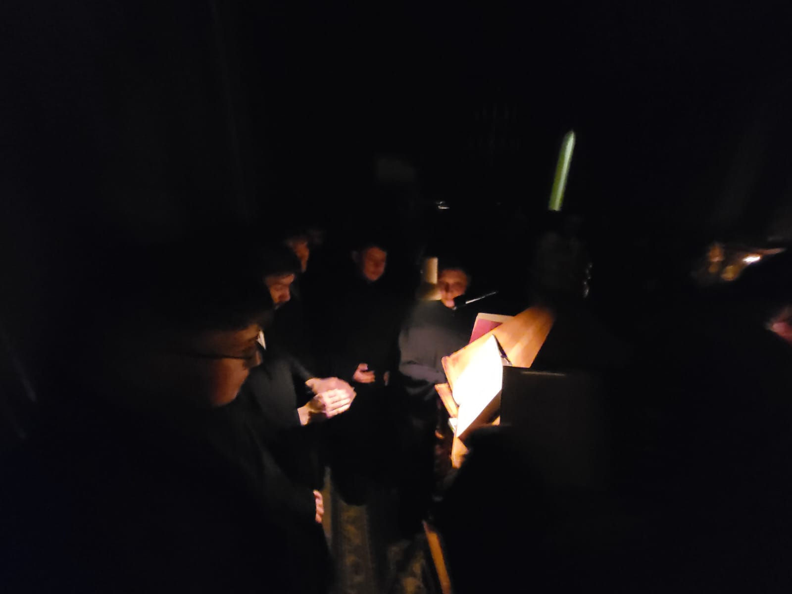 Priveghere în cinstea Sf. Mare Mucenic Efrem cel Nou - M-stirea Știubeni Botoșani