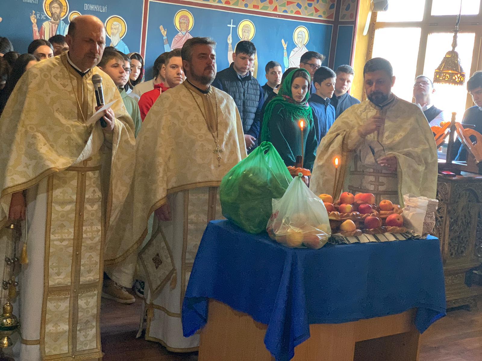 Sfinții Trei Ierarhi - 2024