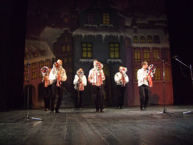 Concert de colinde susţinut de seminariştii botoşăneni