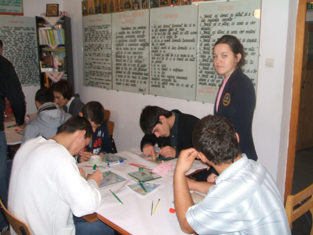 "Icoana care mişcă sufletul" activitate organizată cu ocazia zilei "Porţilor Deschise" la Liceul Tehnologic Special "Sf.Stelian" Botoşani