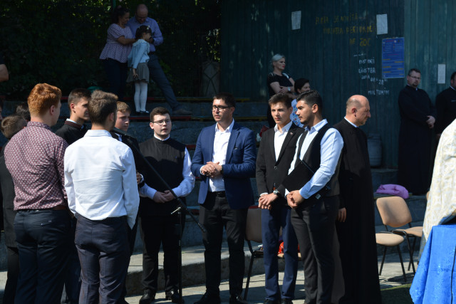 Corul Seminarului condus de d-l profesor Grădinaru Cezar