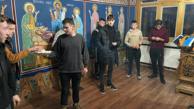 Educația fizicului este ... despre educație în primul rând