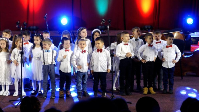 Concert de Crăciun ,,Hristos se naște, măriți-L!” 17 decembrie 2023, Botoșani