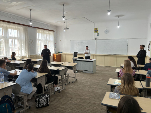 Simpozion Județean la Seminarul Teologic din Botoșani